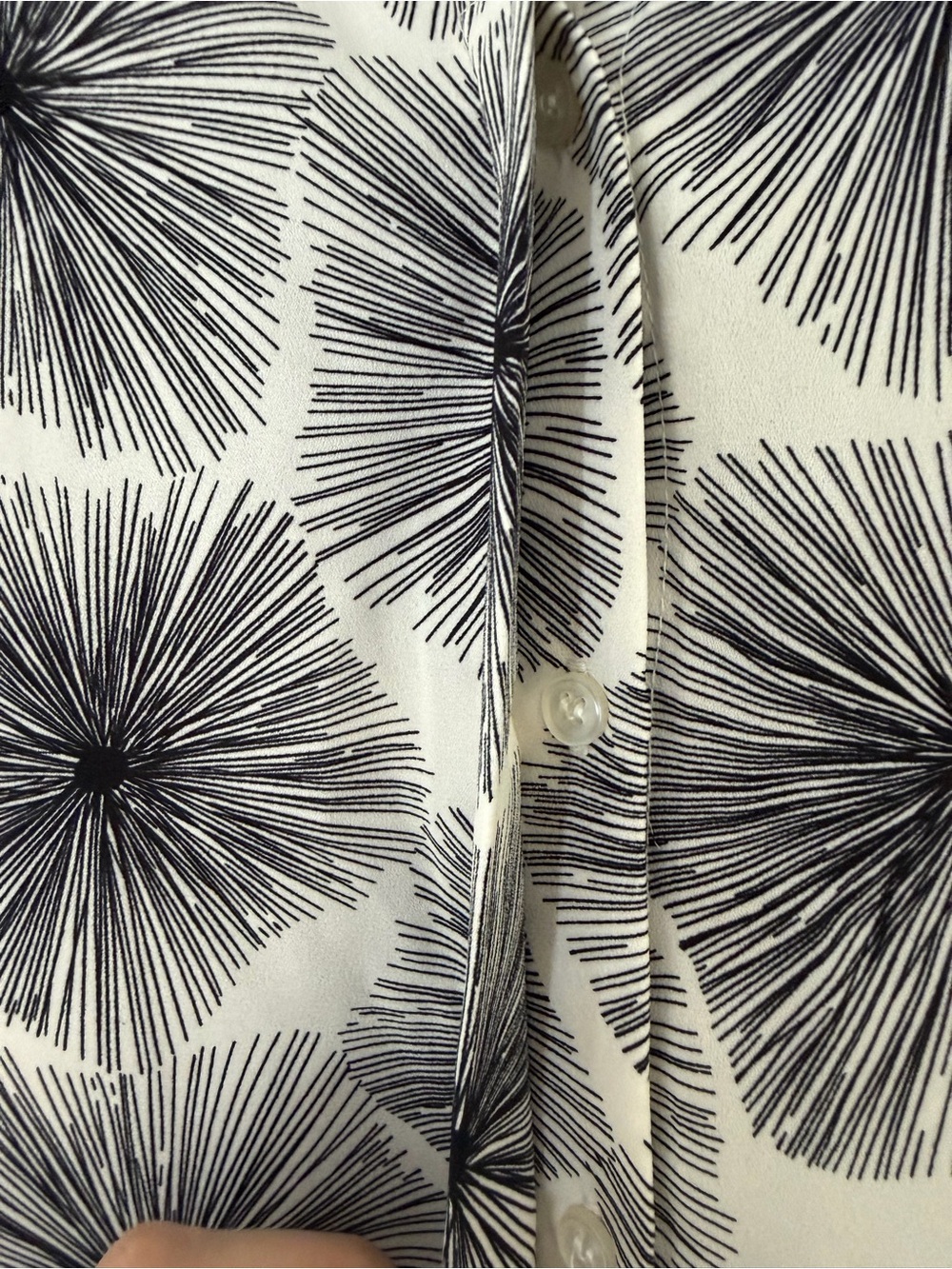 Abstract Print Button Front Top - Picture 4 of 5